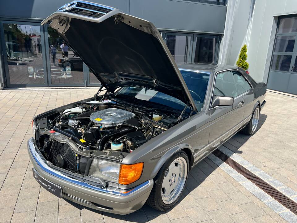 Bild 17/33 von Mercedes-Benz 560 SEC (1991)