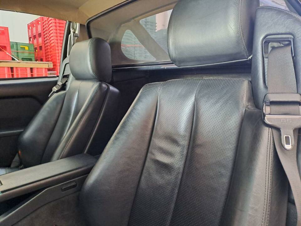 Image 18/50 de Mercedes-Benz 300 SL-24 (1992)