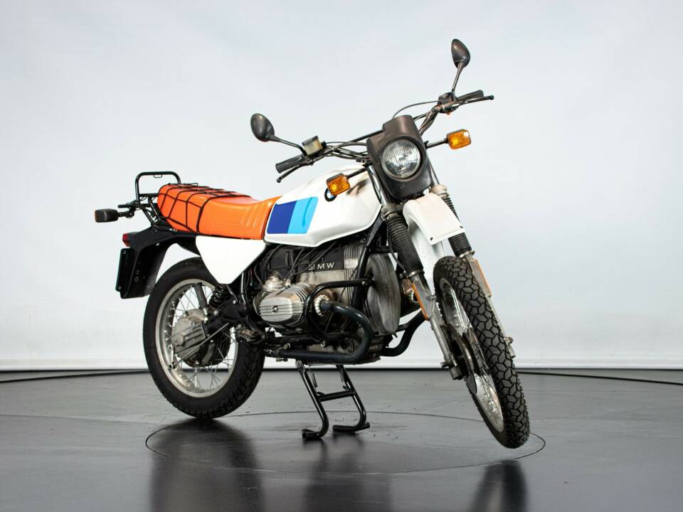 Image 6/50 of BMW R 80 GS (1983)