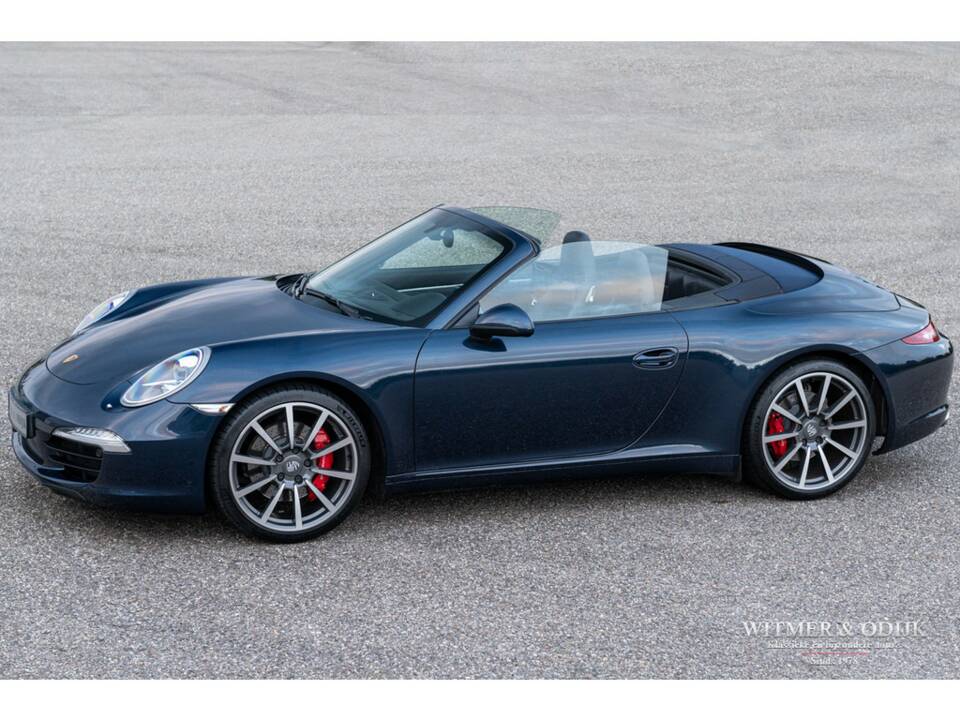 Image 7/29 of Porsche 911 Carrera S (2012)