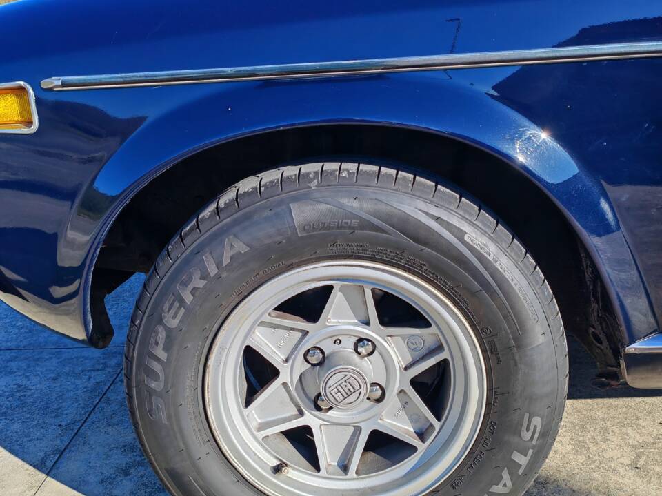 Image 18/42 of FIAT 124 Spider CS1 (1975)