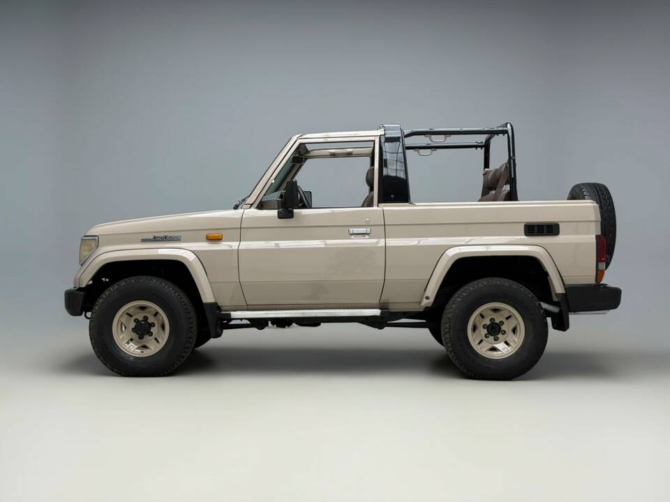 Immagine 14/24 di Toyota Land Cruiser LJ73 (1991)