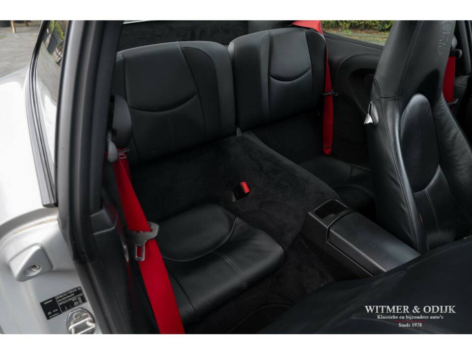 Bild 28/31 von Porsche 911 Carrera 4S (2006)