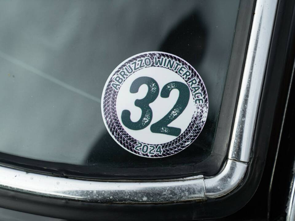 Image 32/50 of MG MGB GT (1978)