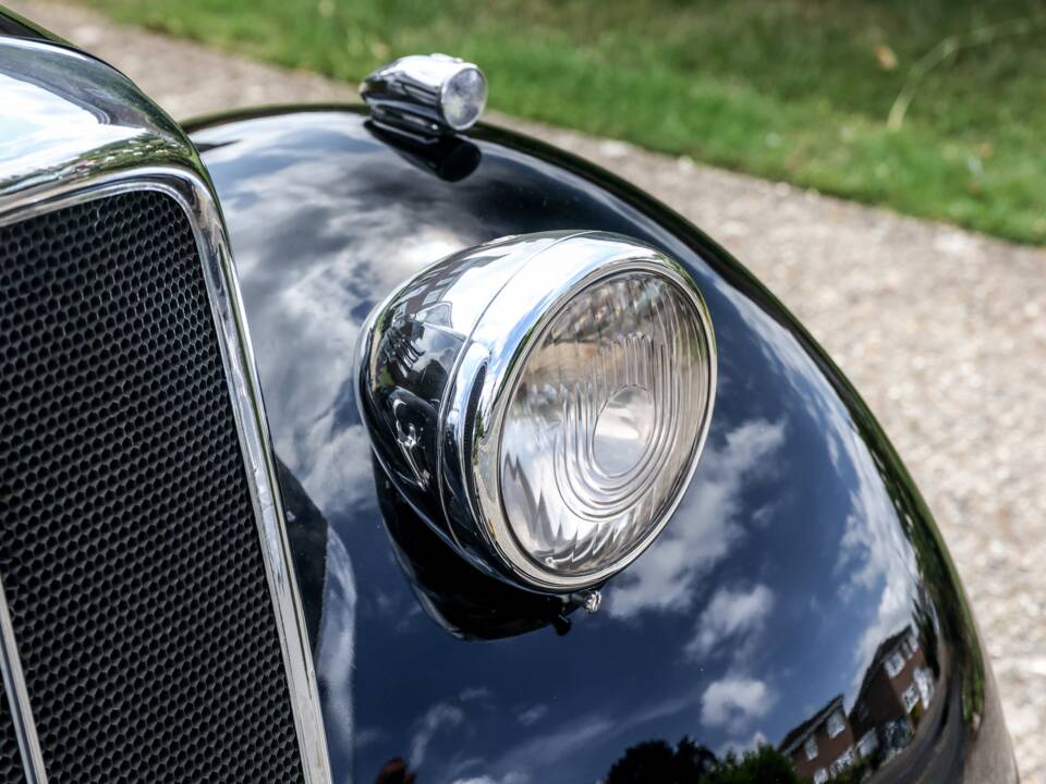 Image 12/33 of Morris 12&#x2F;4 (1935)