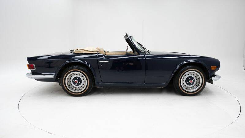 Image 9/15 of Triumph TR 6 (1975)
