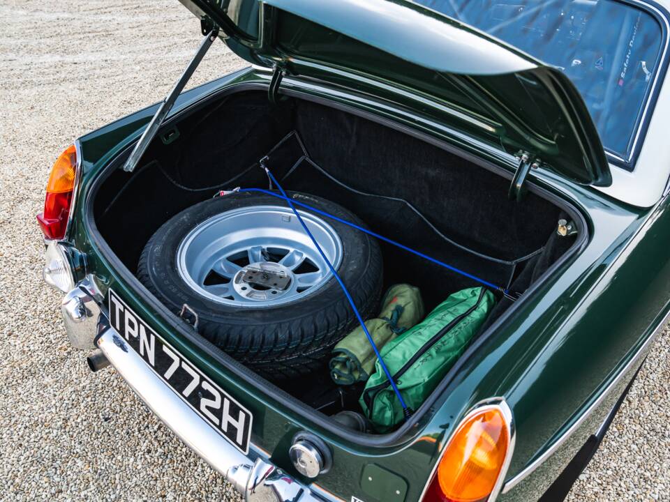Imagen 19/33 de MG MGB (1969)