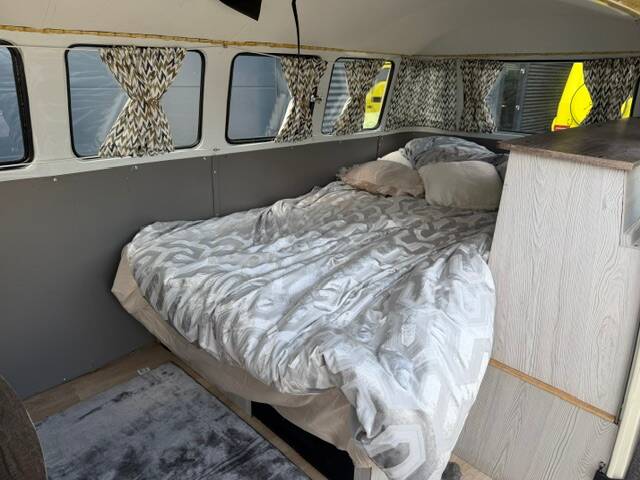 Bild 22/32 von Volkswagen T1 Camper (1963)