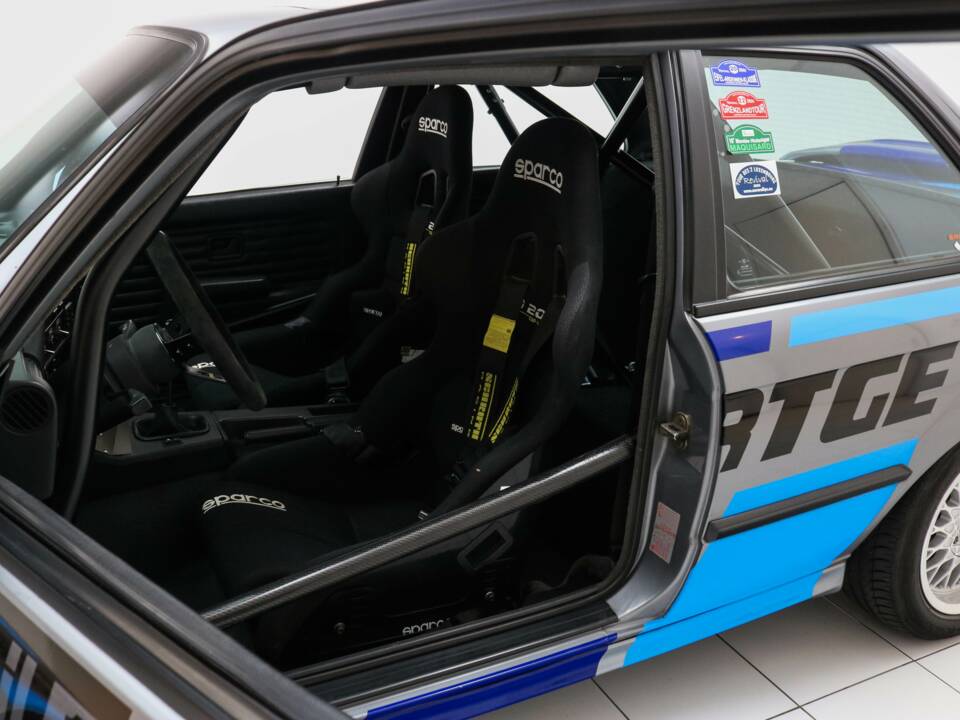 Image 6/14 of BMW 325i (1991)