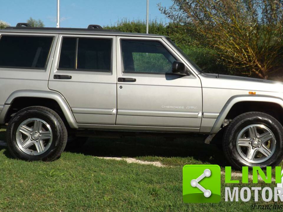 Afbeelding 4/10 van Jeep Cherokee 2.5 TD (2000)