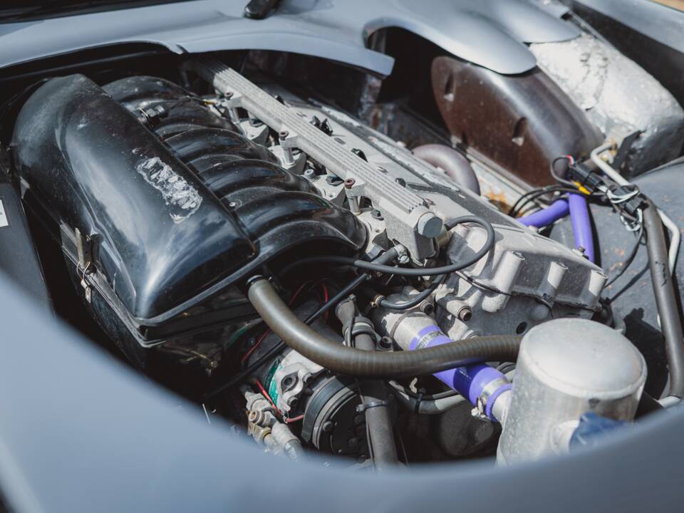 Image 27/39 of TVR Tuscan S (2003)