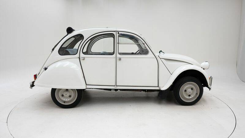 Bild 9/15 von Citroën 2 CV 6 Club (1988)