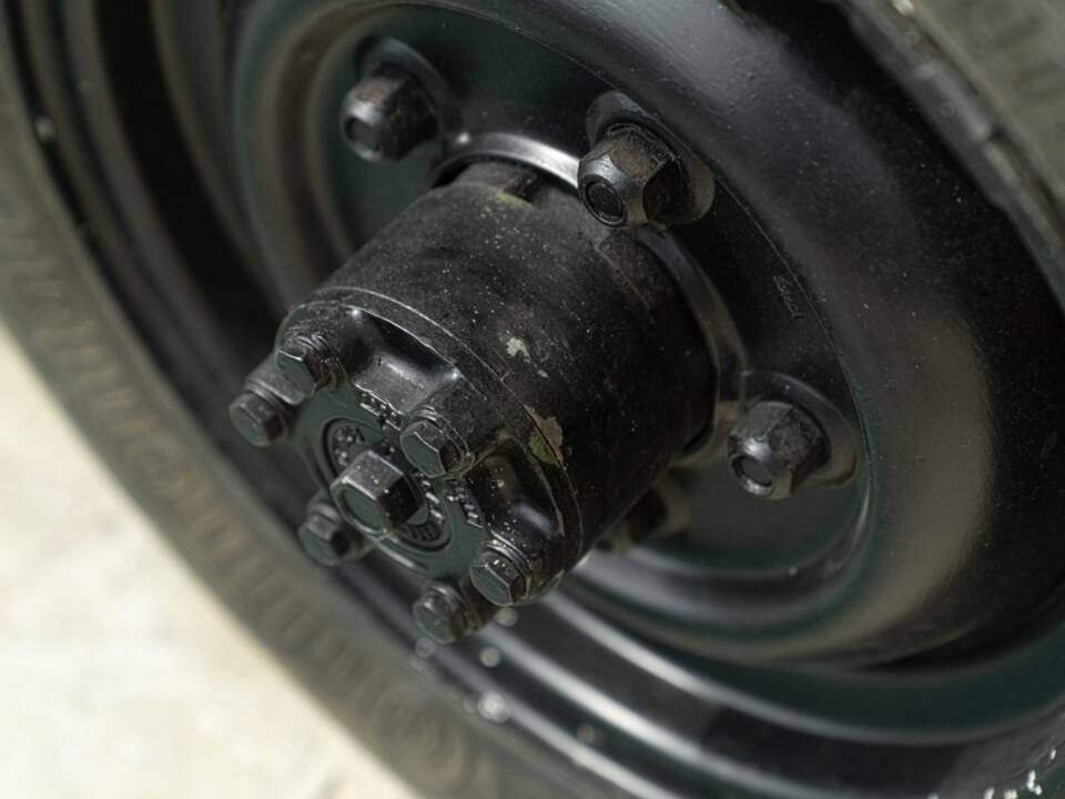 Image 25/50 of Land Rover 88 Lightweight (1977)