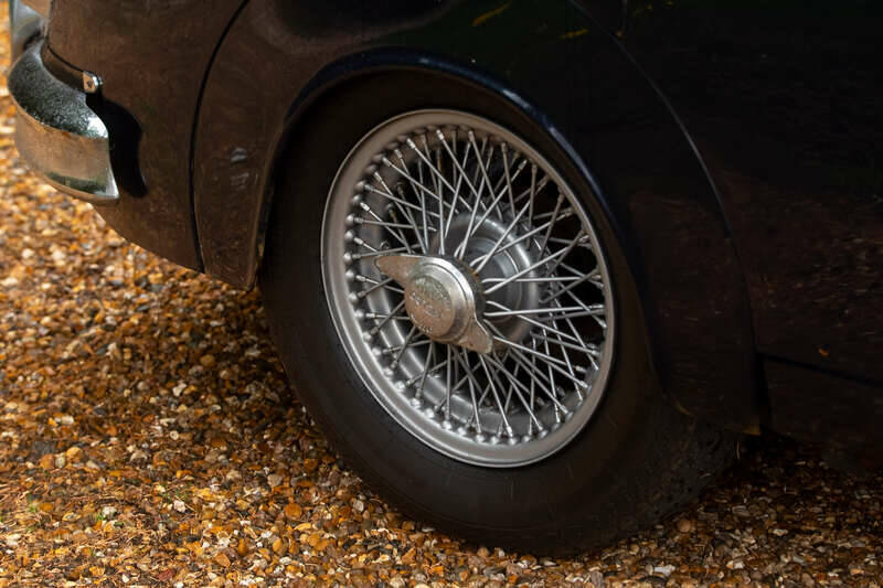 Image 43/50 of Jaguar Mk II 3.8 (1962)