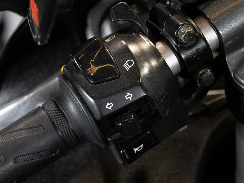 Immagine 44/50 di Suzuki GSX Hayabusa 1300 (1999)
