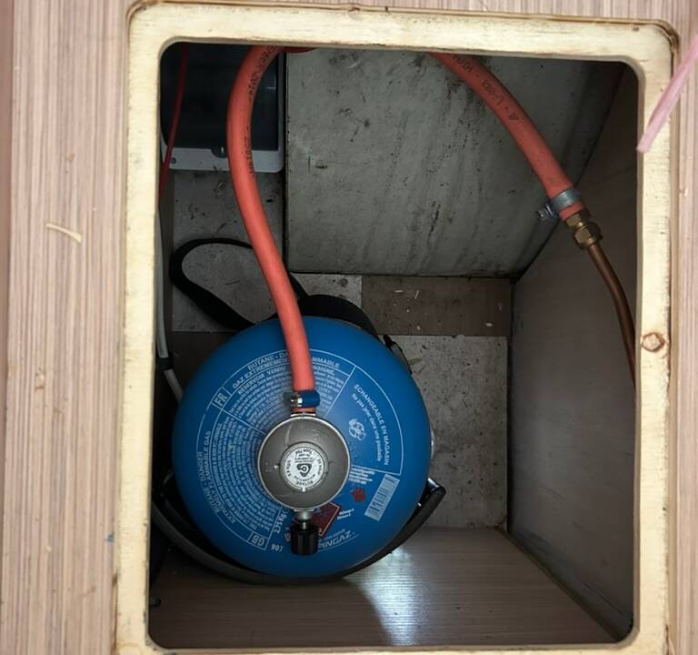 Bild 38/51 von Volkswagen T2a Kombi (1971)