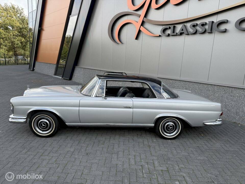 Afbeelding 7/36 van Mercedes-Benz 250 SE (1966)