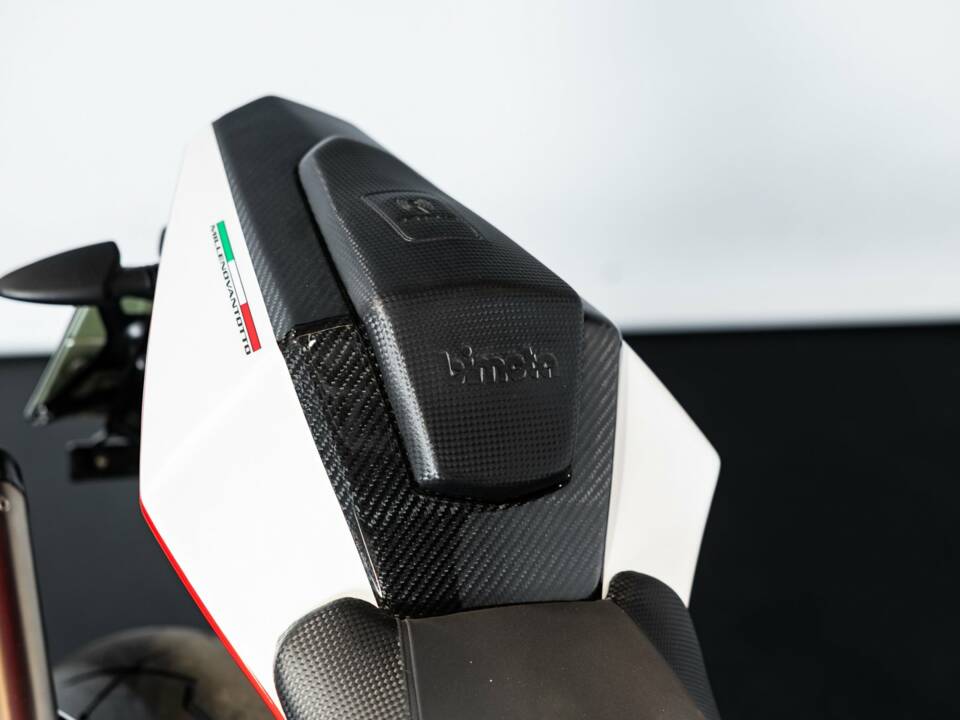 Afbeelding 39/50 van Bimota DUMMY (2009)