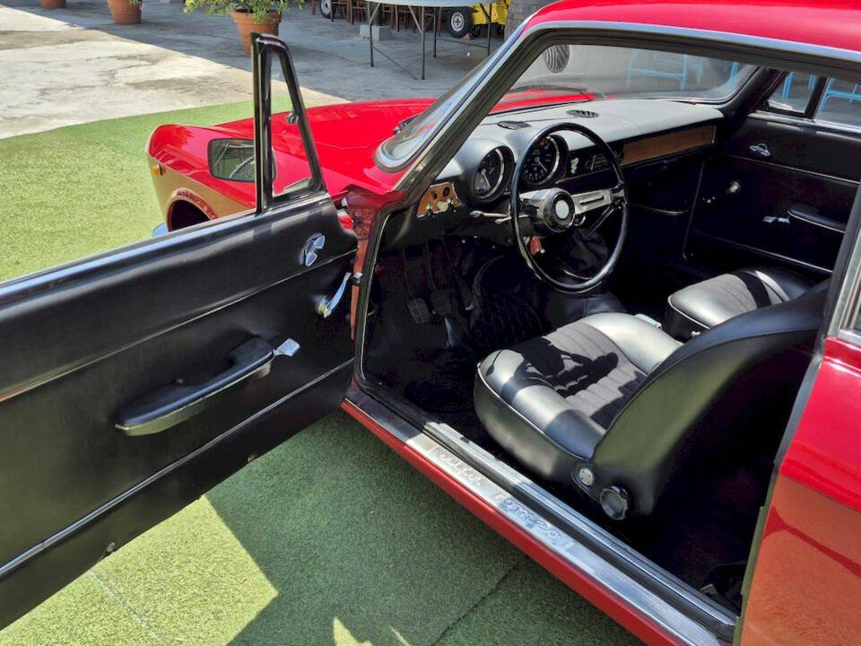 Afbeelding 27/63 van Alfa Romeo Giulia GT 1300 Junior (1971)