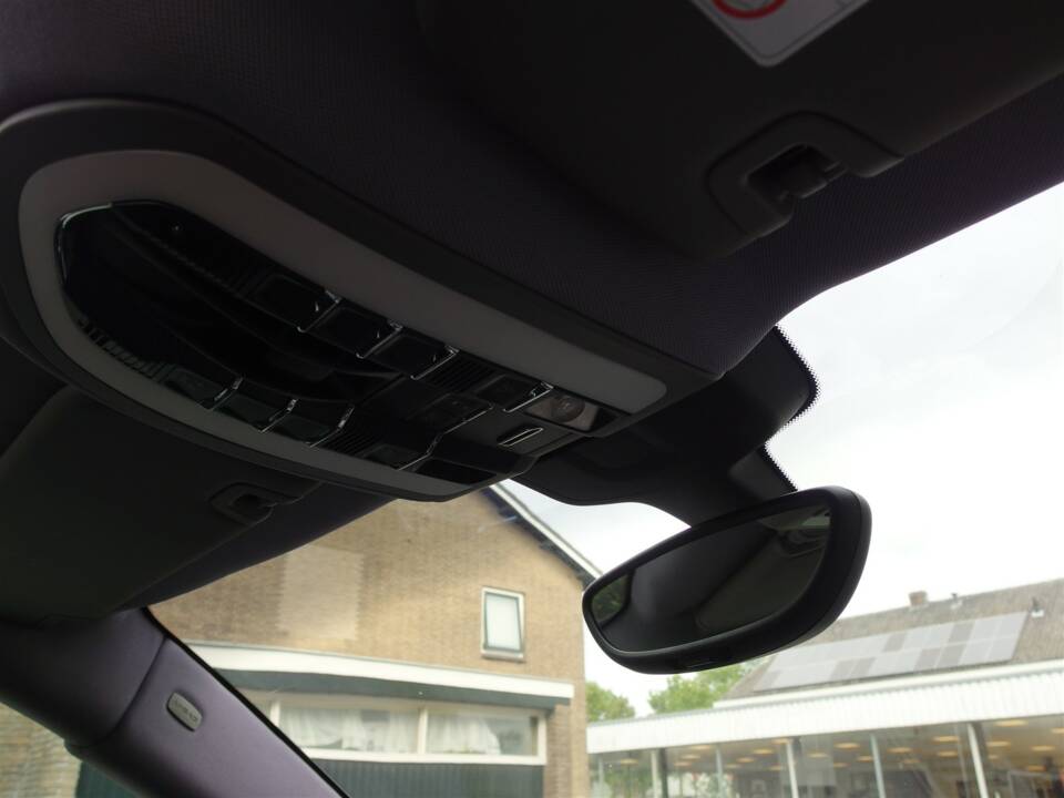 Image 58/98 of Porsche Panamera S (2010)