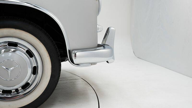 Image 12/15 of Mercedes-Benz 220 S Cabriolet (1959)