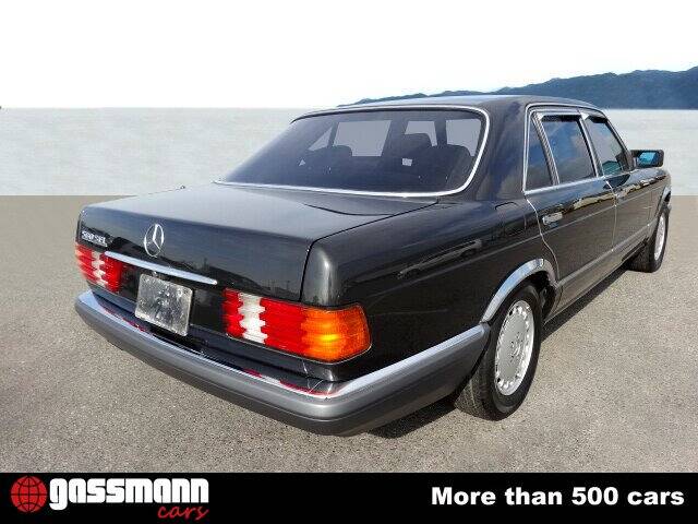 Afbeelding 8/15 van Mercedes-Benz 560 SEL (1990)