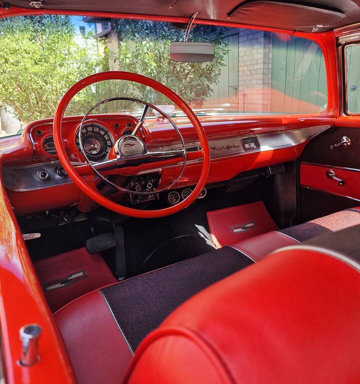 Image 56/144 of Chevrolet Bel Air Hardtop Coupe (1957)