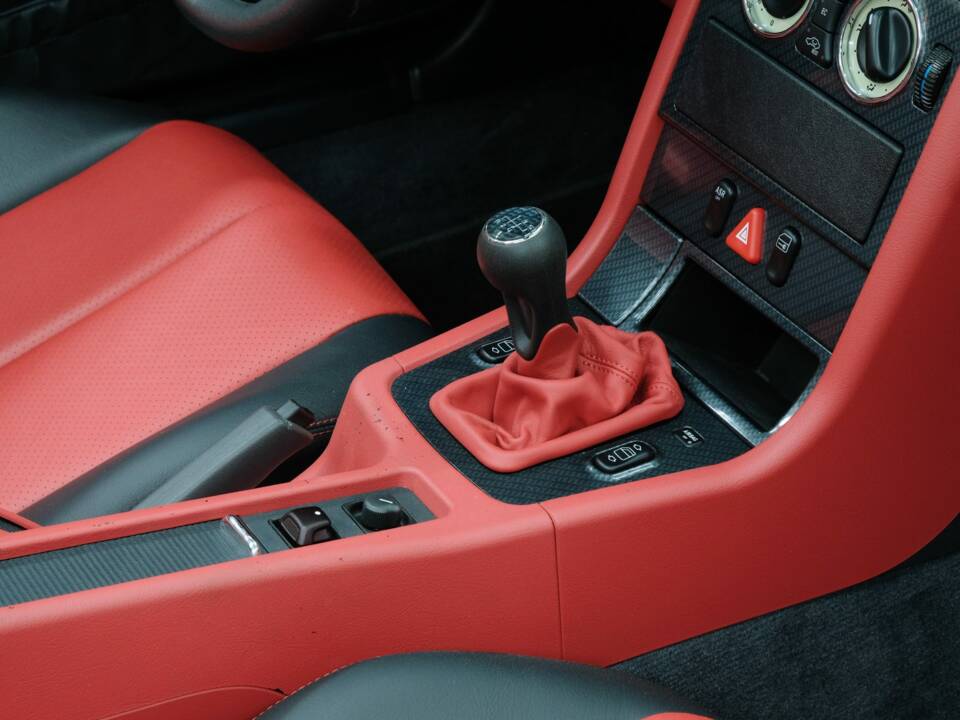 Immagine 31/50 di Mercedes-Benz SLK 230 Kompressor (1998)