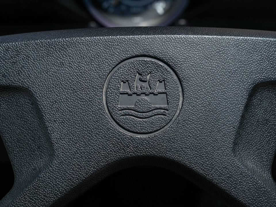 Image 39/50 of Volkswagen Beetle 1303 (1975)