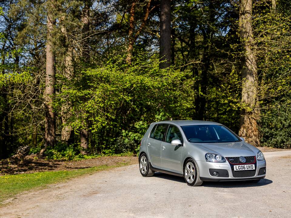 Bild 19/50 von Volkswagen Golf V GTI (2006)