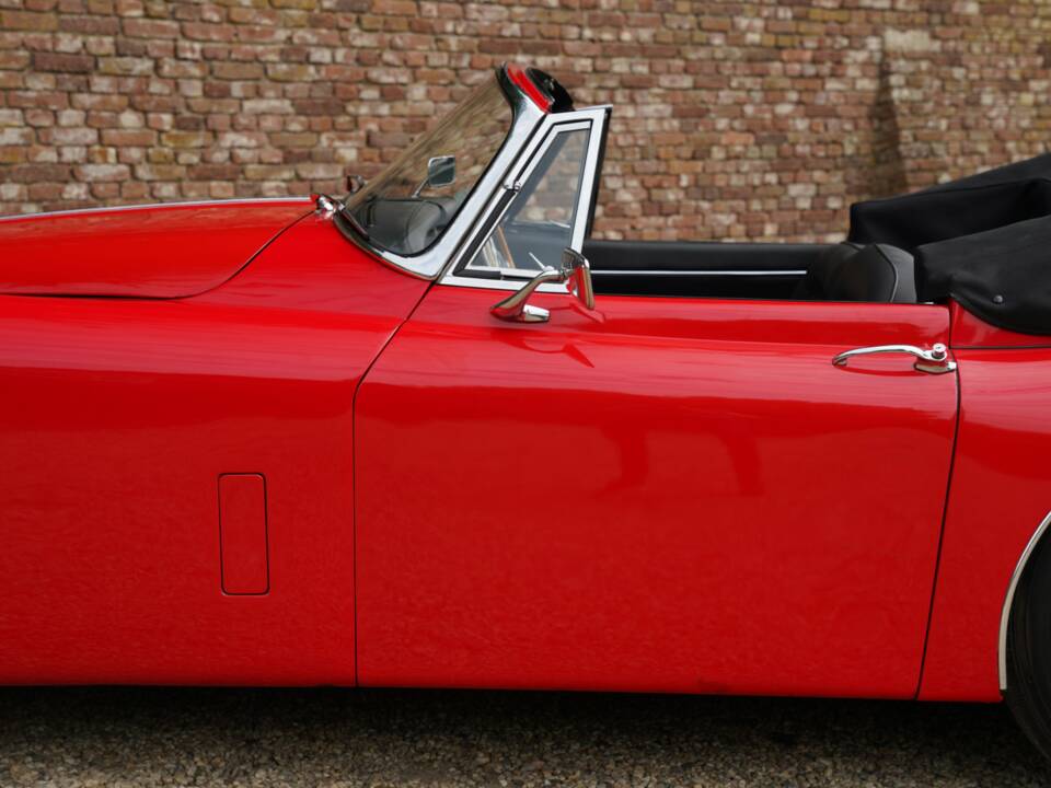 Image 17/50 of Jaguar XK 150 DHC (1960)