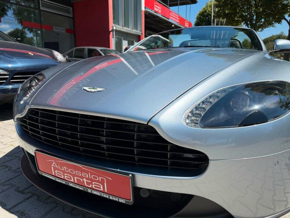Image 4/43 of Aston Martin V8 Vantage S (2017)