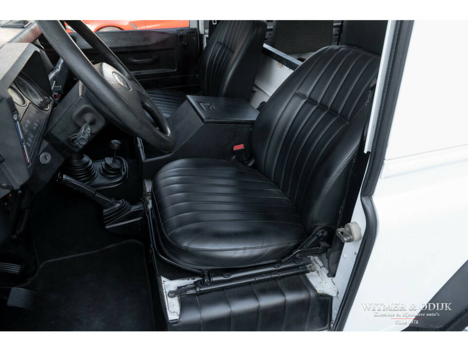 Image 6/21 of Land Rover Defender 90 (1996)