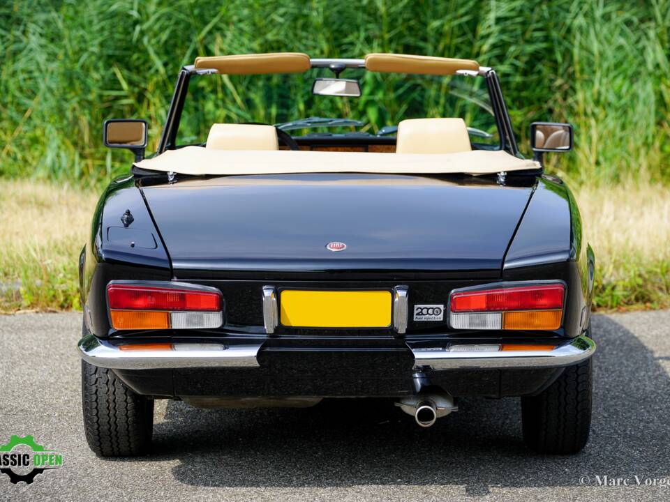 Image 40/42 of FIAT Spider 2000 (1981)