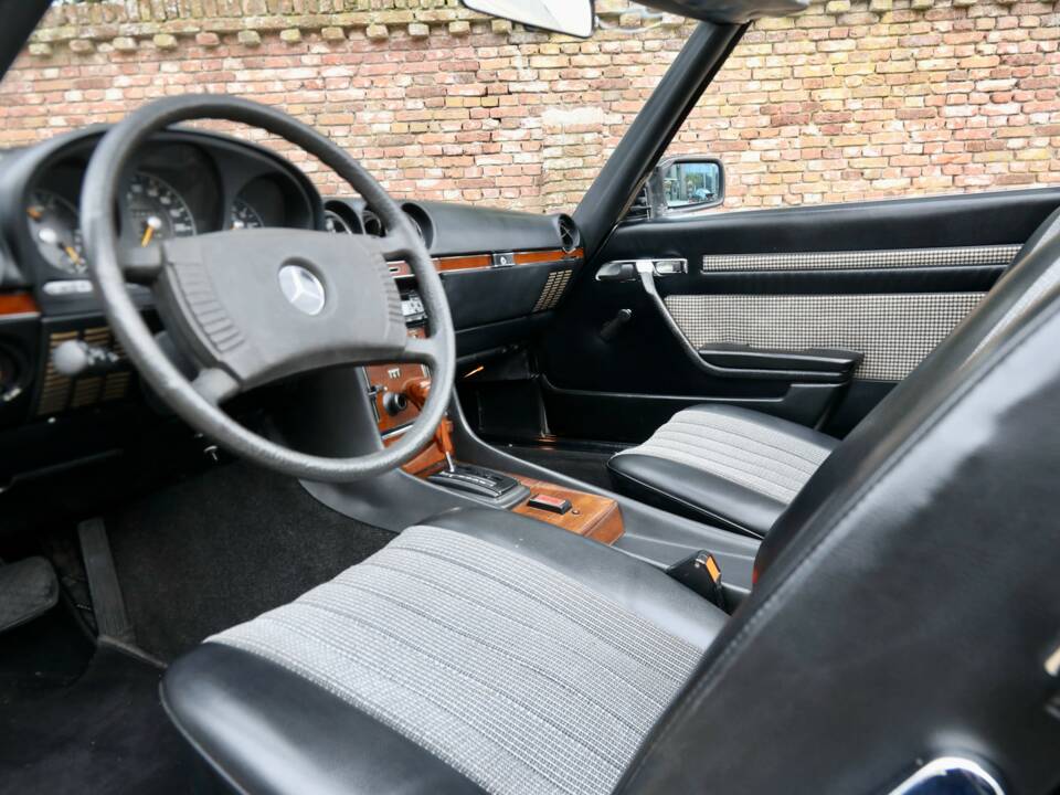 Image 28/50 de Mercedes-Benz 280 SL (1977)