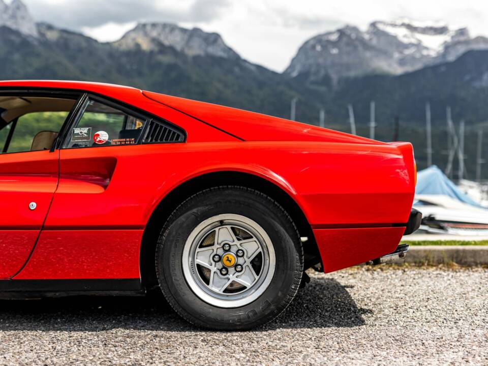 Image 7/16 of Ferrari 308 GTB (1976)