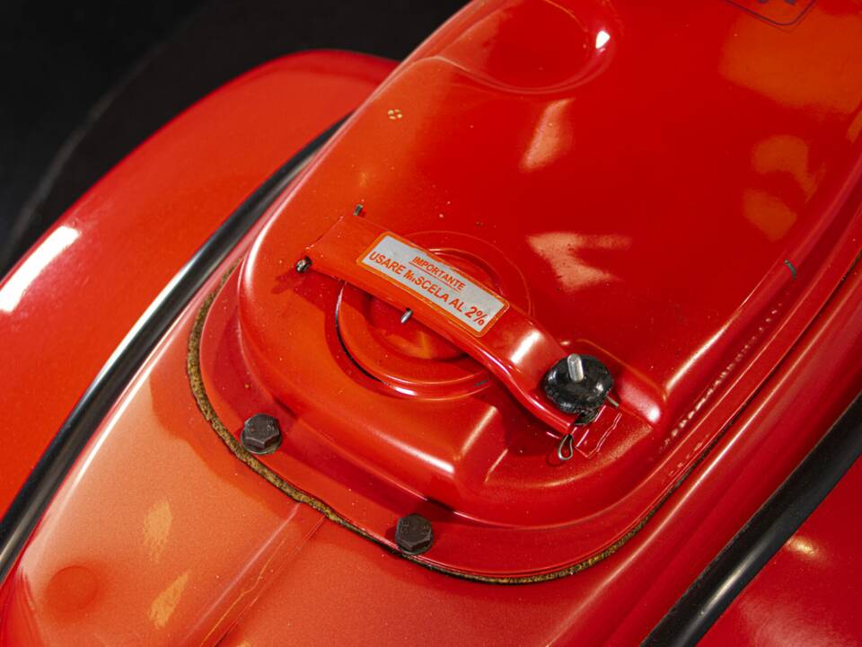 Immagine 42/50 di Piaggio Vespa 200 Rally (1974)