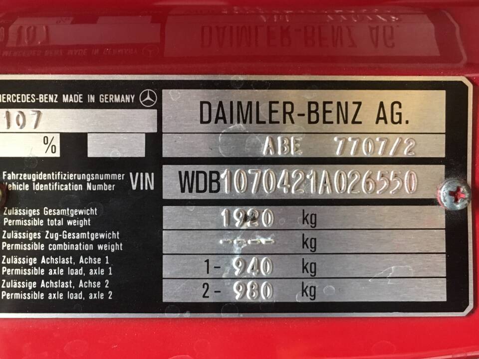 Image 37/52 de Mercedes-Benz 280 SL (1985)