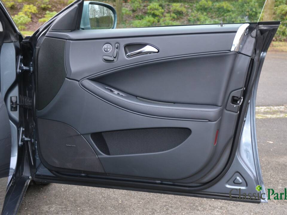 Bild 21/50 von Mercedes-Benz CLS 350 CGI (2008)
