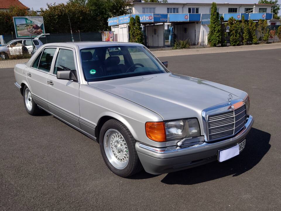 Afbeelding 3/14 van Mercedes-Benz 500 SE (1987)