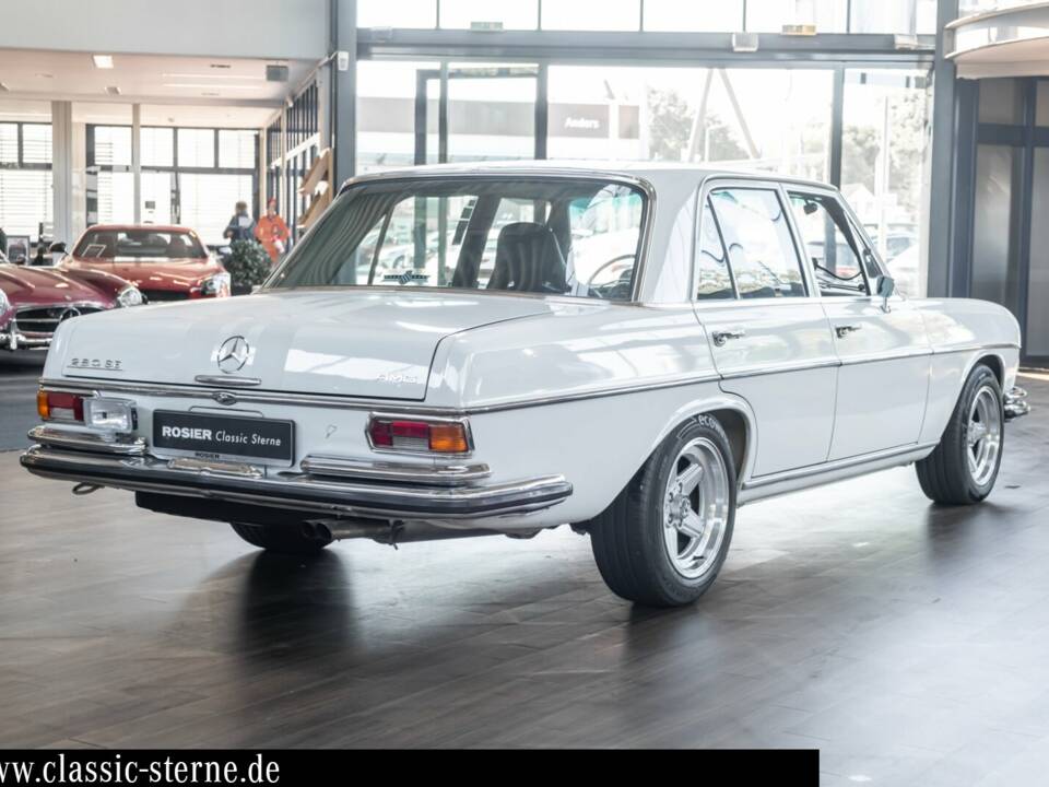 Imagen 5/15 de Mercedes-Benz 280 SE 3,5 (1971)
