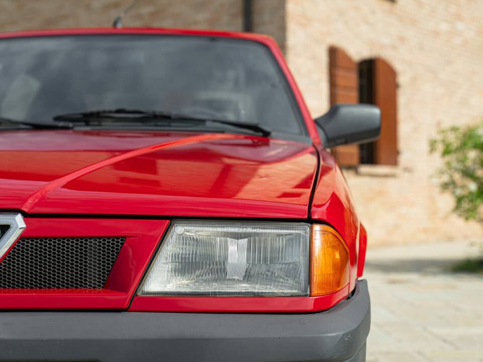 Afbeelding 21/45 van Alfa Romeo 33 - 1.3 (1991)