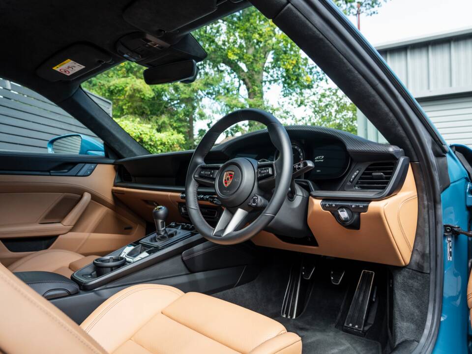 Afbeelding 48/62 van Porsche 911 GT3 Touring (2023)