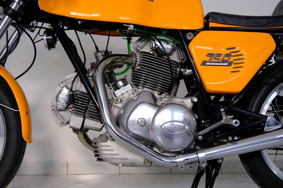 Afbeelding 52/96 van Ducati 750 Sport (1974)