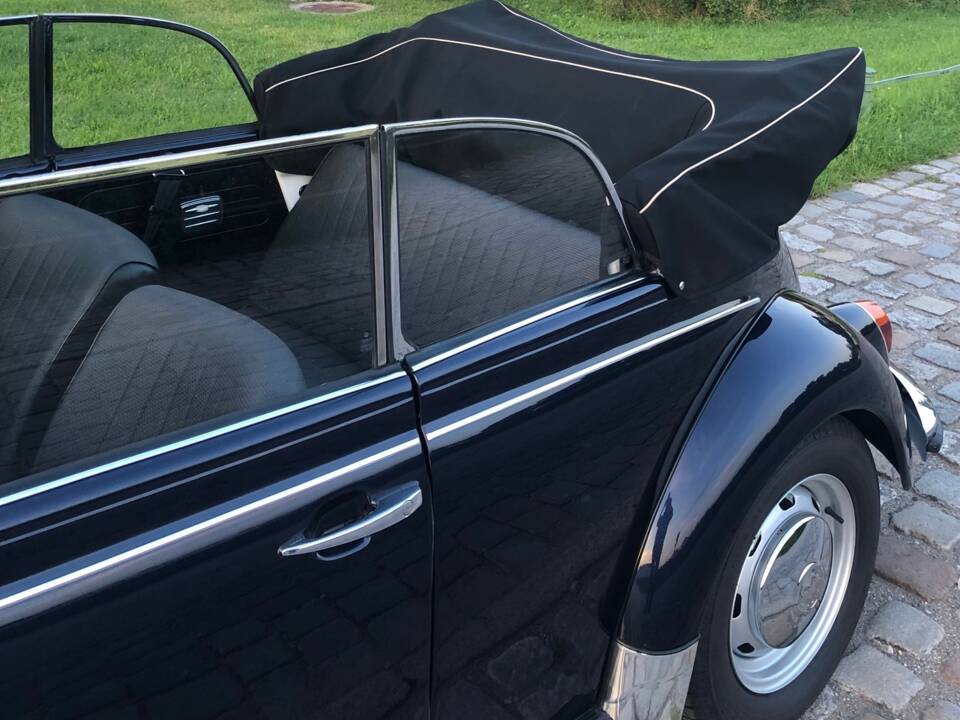 Immagine 5/17 di Volkswagen Maggiolone 1302 LS (1972)