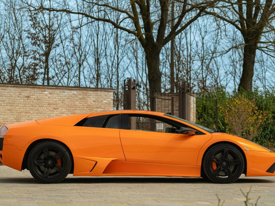 Image 4/50 of Lamborghini Murciélago (2003)