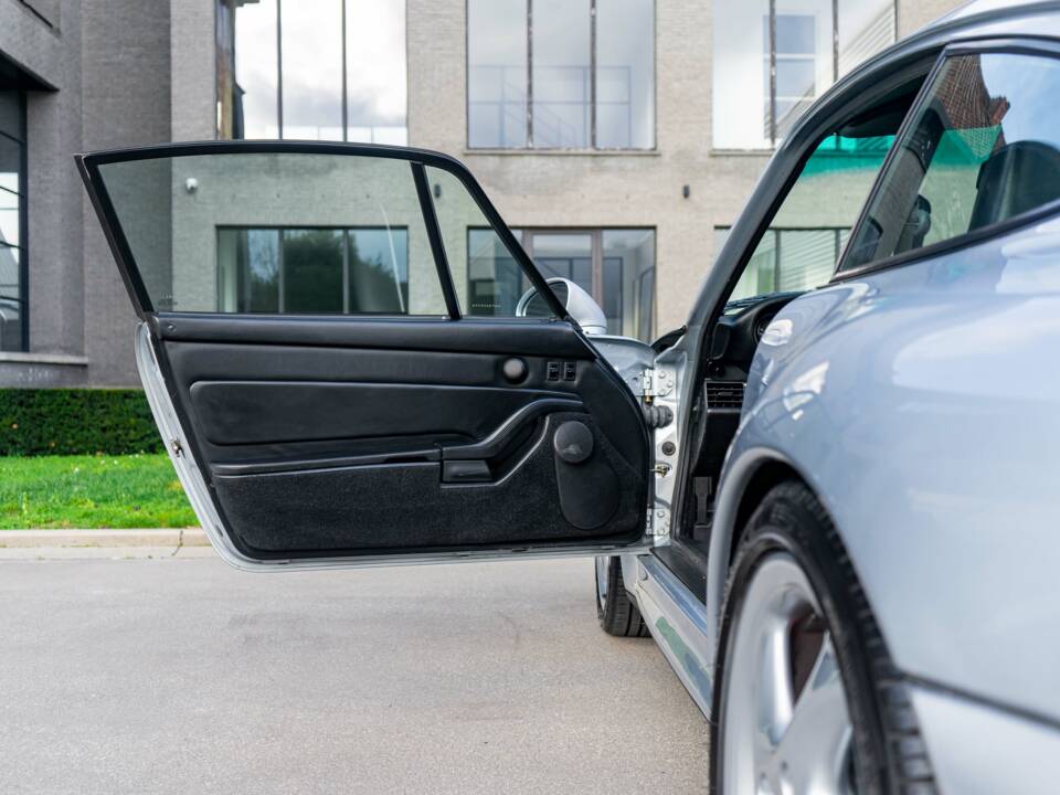 Bild 19/33 von Porsche 911 Carrera 4S (1996)