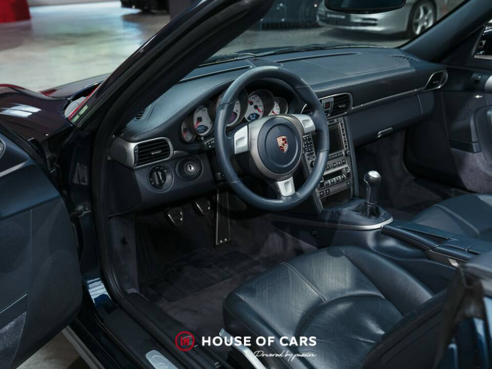 Bild 17/25 von Porsche 911 Carrera S (2005)