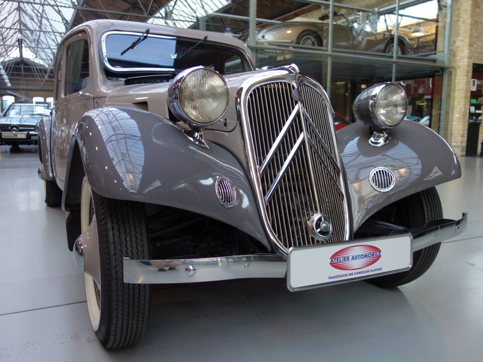 Afbeelding 5/30 van Citroën Traction Avant 7 C (1935)