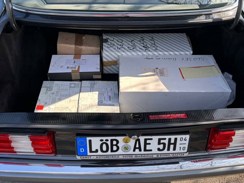 Bild 27/33 von Mercedes-Benz 560 SEC (1989)